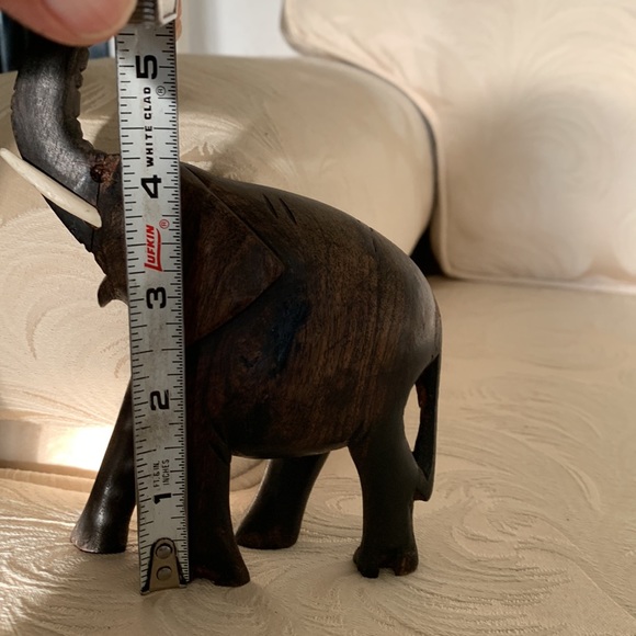 2 Hand carved Ebonywood art elephant - Picture 7 of 9